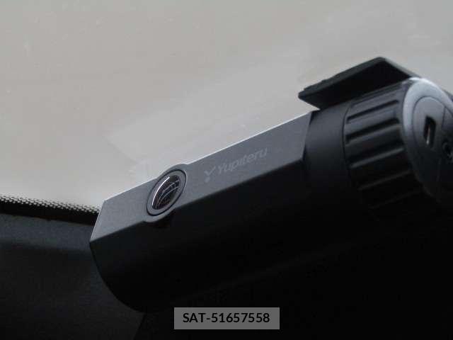 Porsche Taycan 2023-09 8414384-15