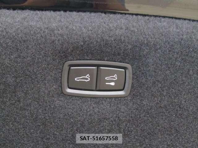 Porsche Taycan 2023-09 8414384-17