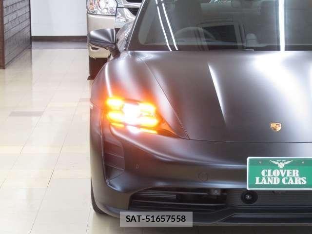 Porsche Taycan 2023-09 8414384-2