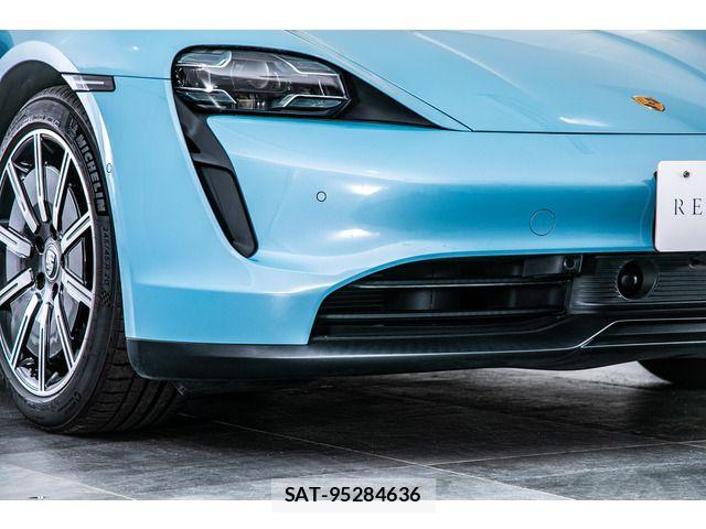 Porsche Taycan 2021-06 8660971-17