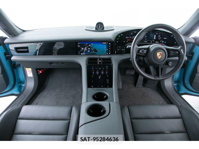 Porsche Taycan 2021-06 8660971-1