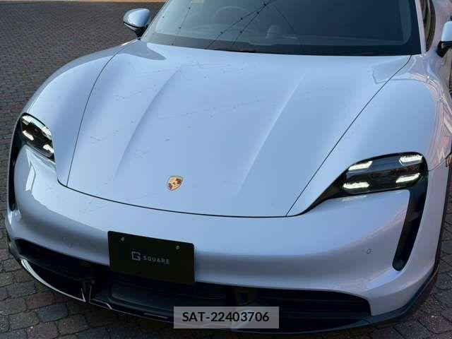 Porsche Taycan 2023-11 8246337-9