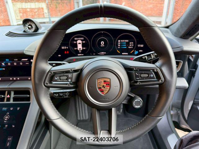 Porsche Taycan 2023-11 8246337-13