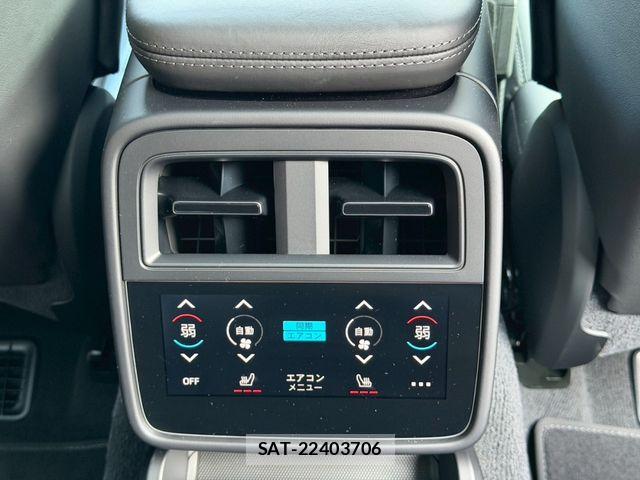 Porsche Taycan 2023-11 8246337-17