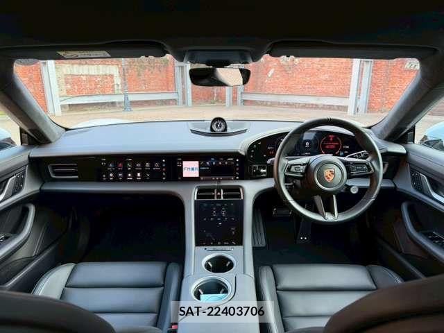 Porsche Taycan 2023-11 8246337-1