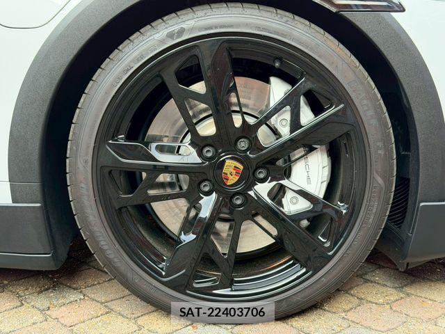 Porsche Taycan 2023-11 8246337-28