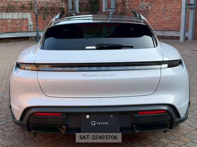 Porsche Taycan 2023-11 8246337-4
