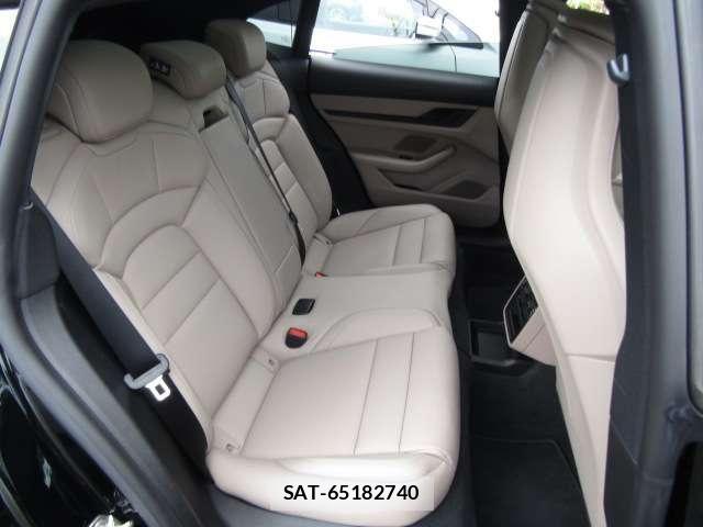 Porsche Taycan 2024-04 8526584-13