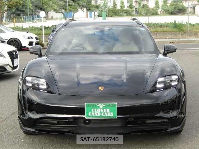 Porsche Taycan 2024-04 8526584-22