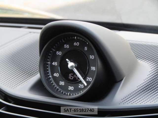 Porsche Taycan 2024-04 8526584-6