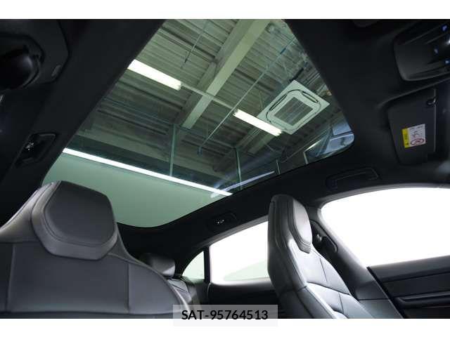 Porsche Taycan 2024-09 8850359-4