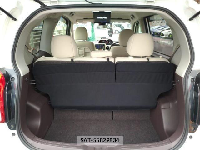 Toyota PORTE 2016-11 1141467-24