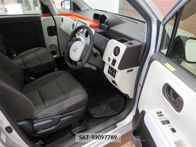 Toyota PORTE 2012-07 1322912-12