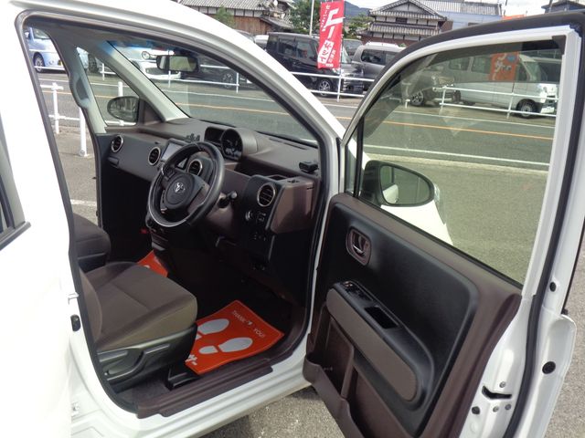 Toyota PORTE 2015-06 1548457-13