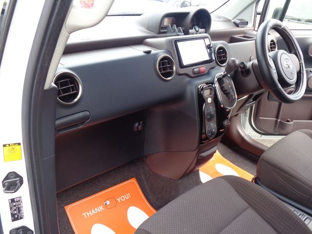 Toyota PORTE 2015-06 1548457-15