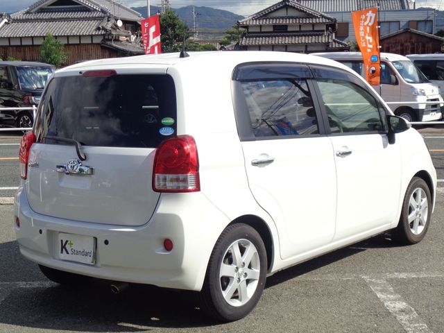 Toyota PORTE 2015-06 1548457-8