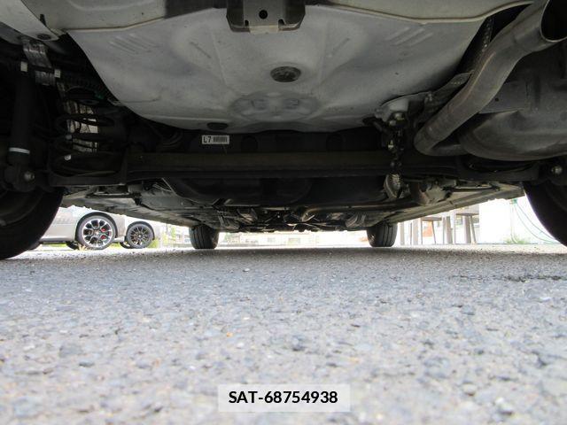 Toyota PORTE 2013-05 1626810-28