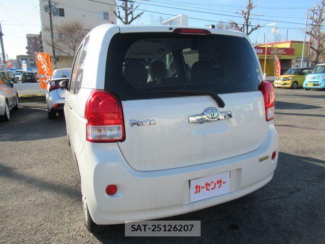 Toyota PORTE 2016-03 2352598-1