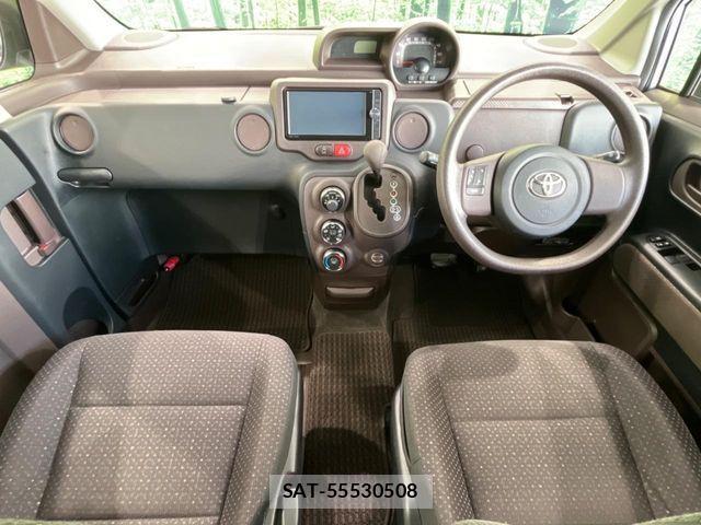 Toyota PORTE 2013-08 3383512-1