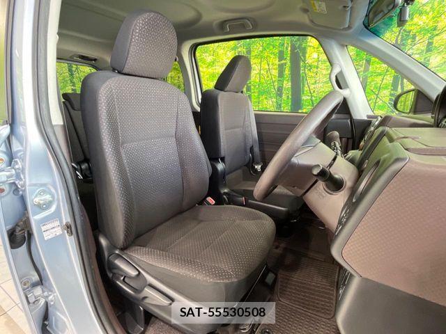 Toyota PORTE 2013-08 3383512-7