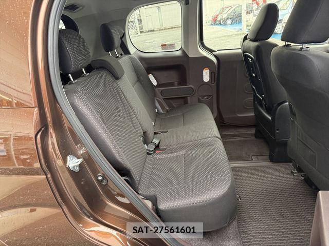 Toyota PORTE 2016-03 4394253-14