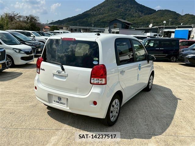 Toyota PORTE 2015-02 4599362-13
