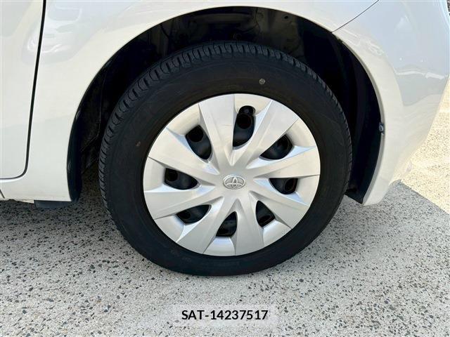 Toyota PORTE 2015-02 4599362-14