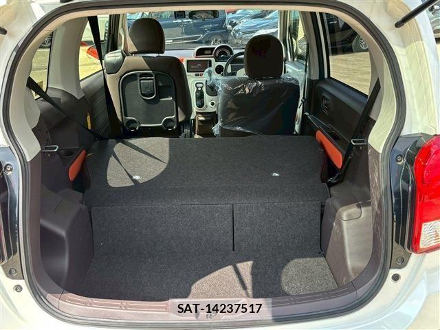 Toyota PORTE 2015-02 4599362-7