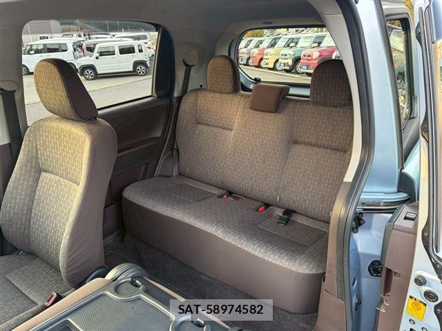 Toyota PORTE 2015-06 5875477-14