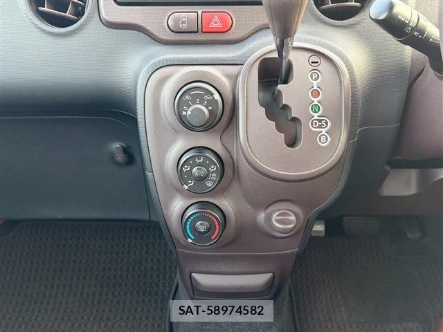 Toyota PORTE 2015-06 5875477-25