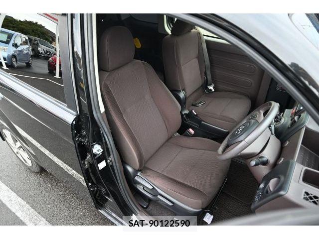 Toyota PORTE 2014-07 5875480-11