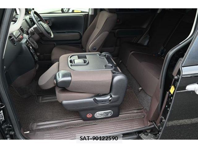 Toyota PORTE 2014-07 5875480-14