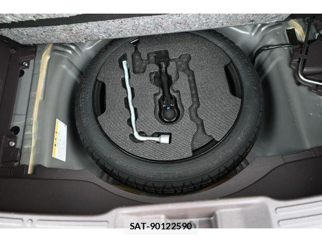 Toyota PORTE 2014-07 5875480-17
