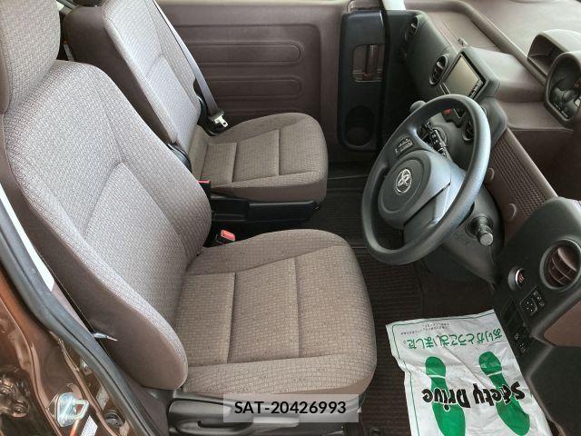 Toyota PORTE 2016-03 6717056-10
