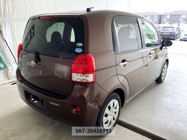 Toyota PORTE 2016-03 6717056-4