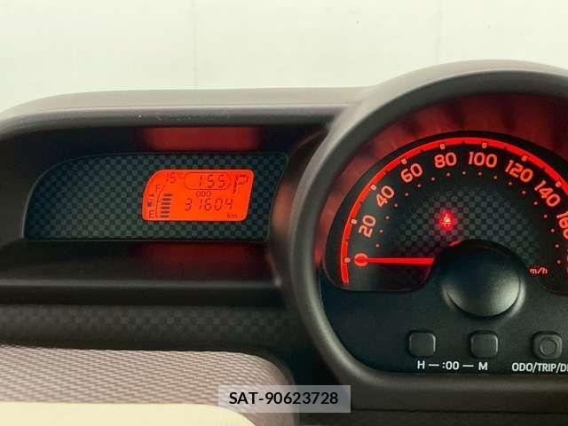 Toyota PORTE 2016-06 6717055-8