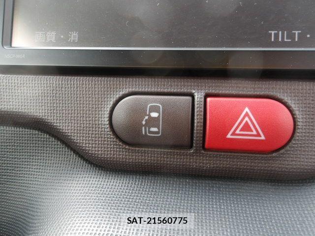 Toyota PORTE 2014-11 6752862-17