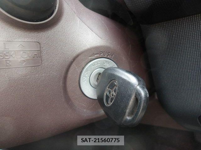 Toyota PORTE 2014-11 6752862-21