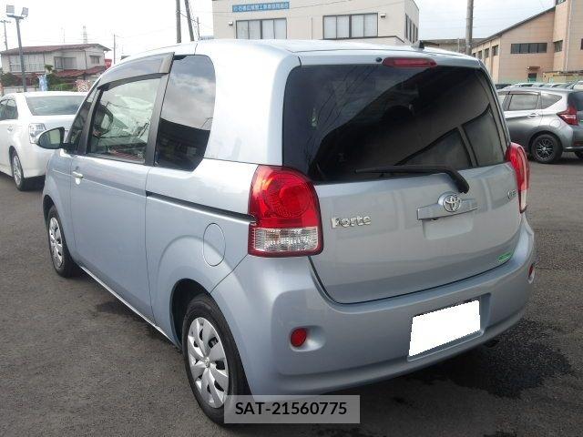 Toyota PORTE 2014-11 6752862-4