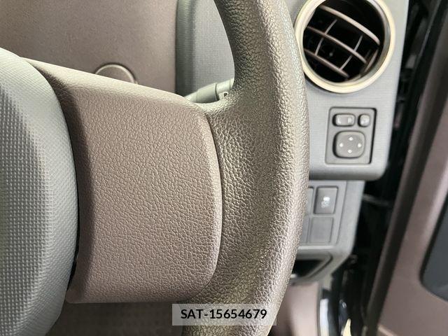 Toyota PORTE 2014-06 6816566-27