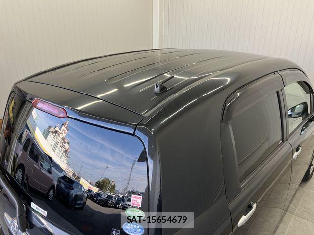 Toyota PORTE 2014-06 6816566-4