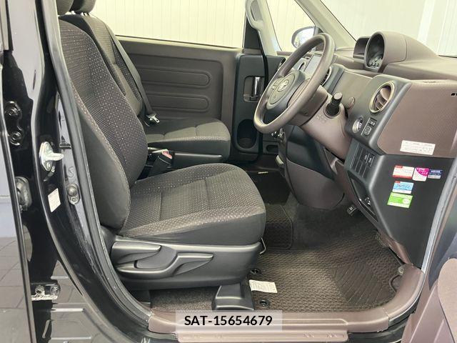 Toyota PORTE 2014-06 6816566-6