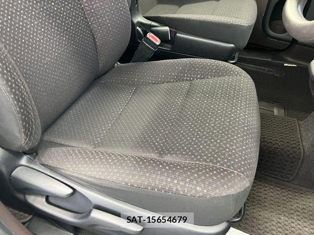 Toyota PORTE 2014-06 6816566-7