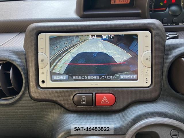 Toyota PORTE 2013-10 6911177-23