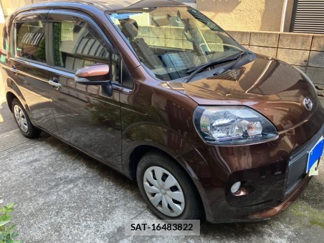 Toyota PORTE 2013-10 6911177-1