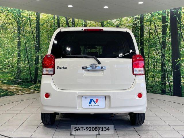 Toyota PORTE 2018-02 6911155-13