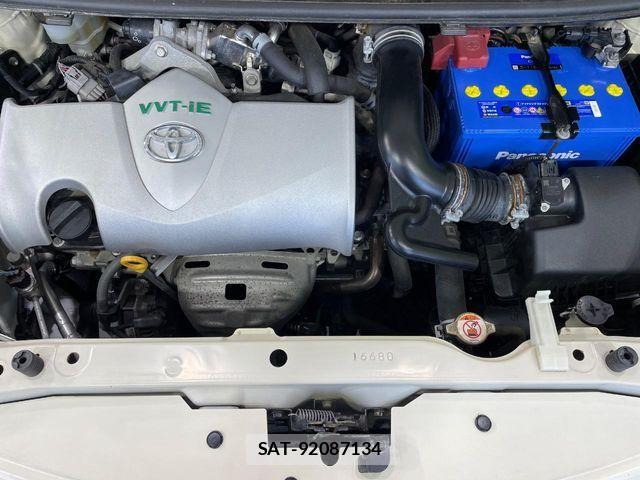 Toyota PORTE 2018-02 6911155-16