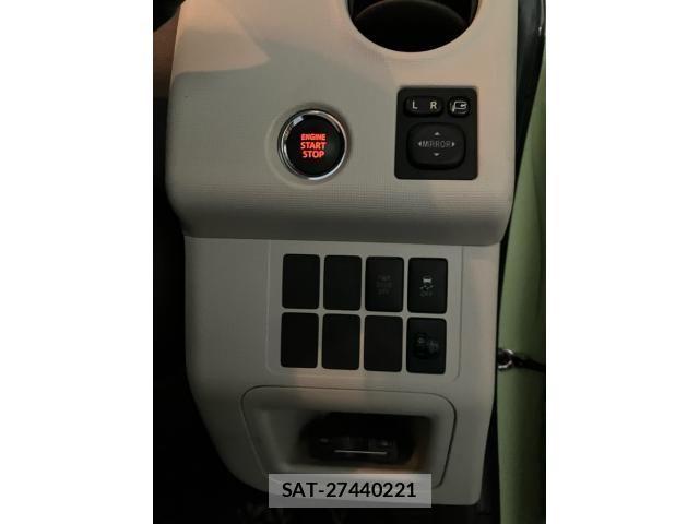 Toyota PORTE 2013-09 6911164-19