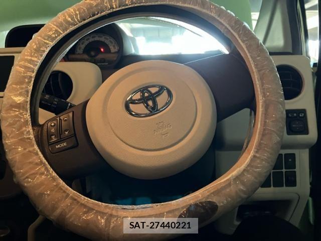 Toyota PORTE 2013-09 6911164-20