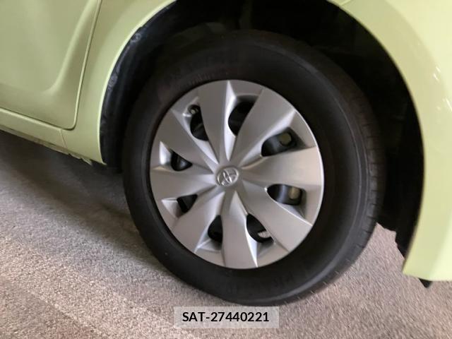 Toyota PORTE 2013-09 6911164-5